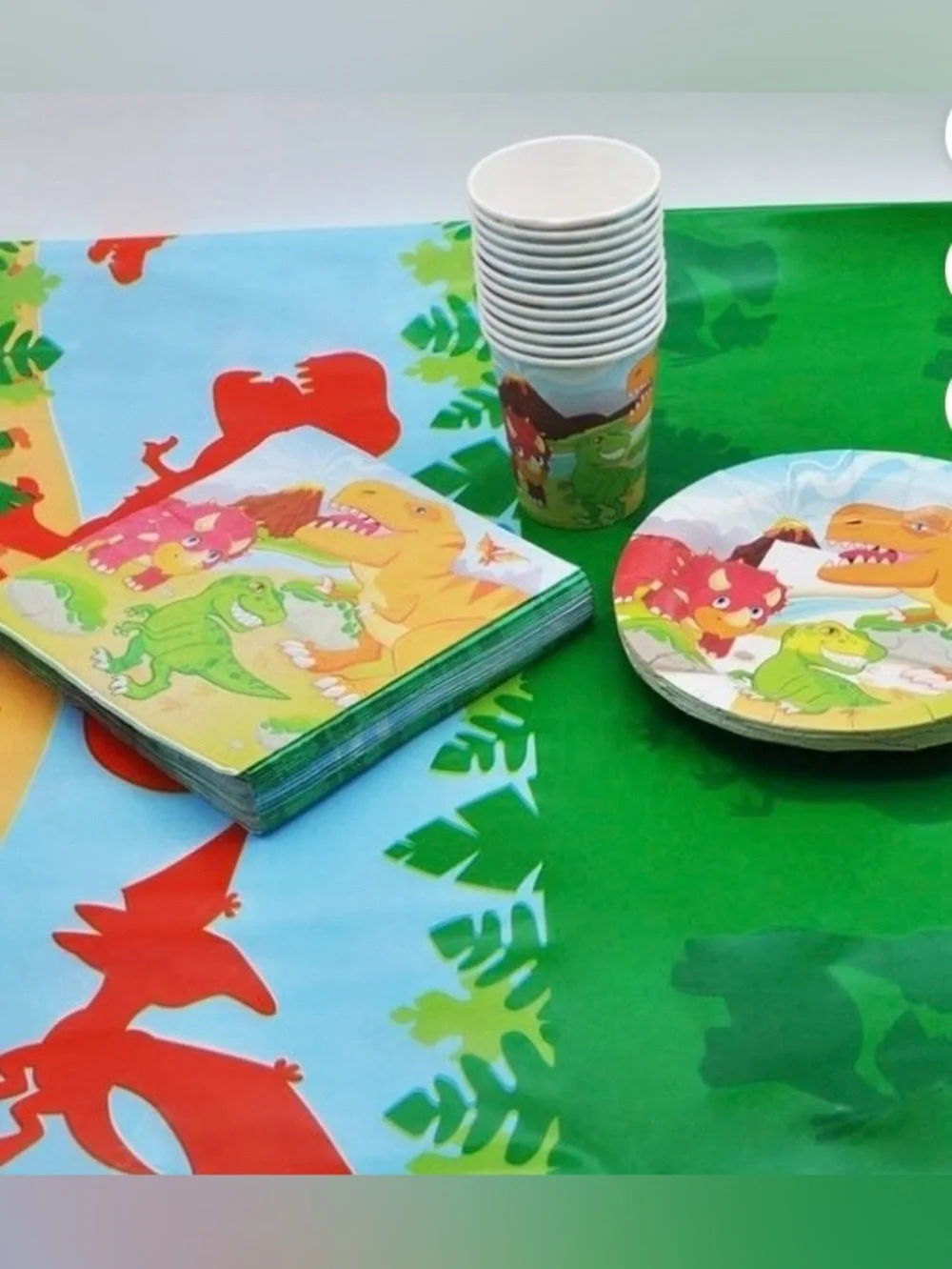 Dinosaur Birthday Party Supplies Kit - 98 pieces Brand New in Box